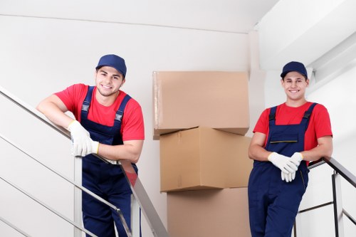 Flexible Mayfair man and van transport for residential and office needs